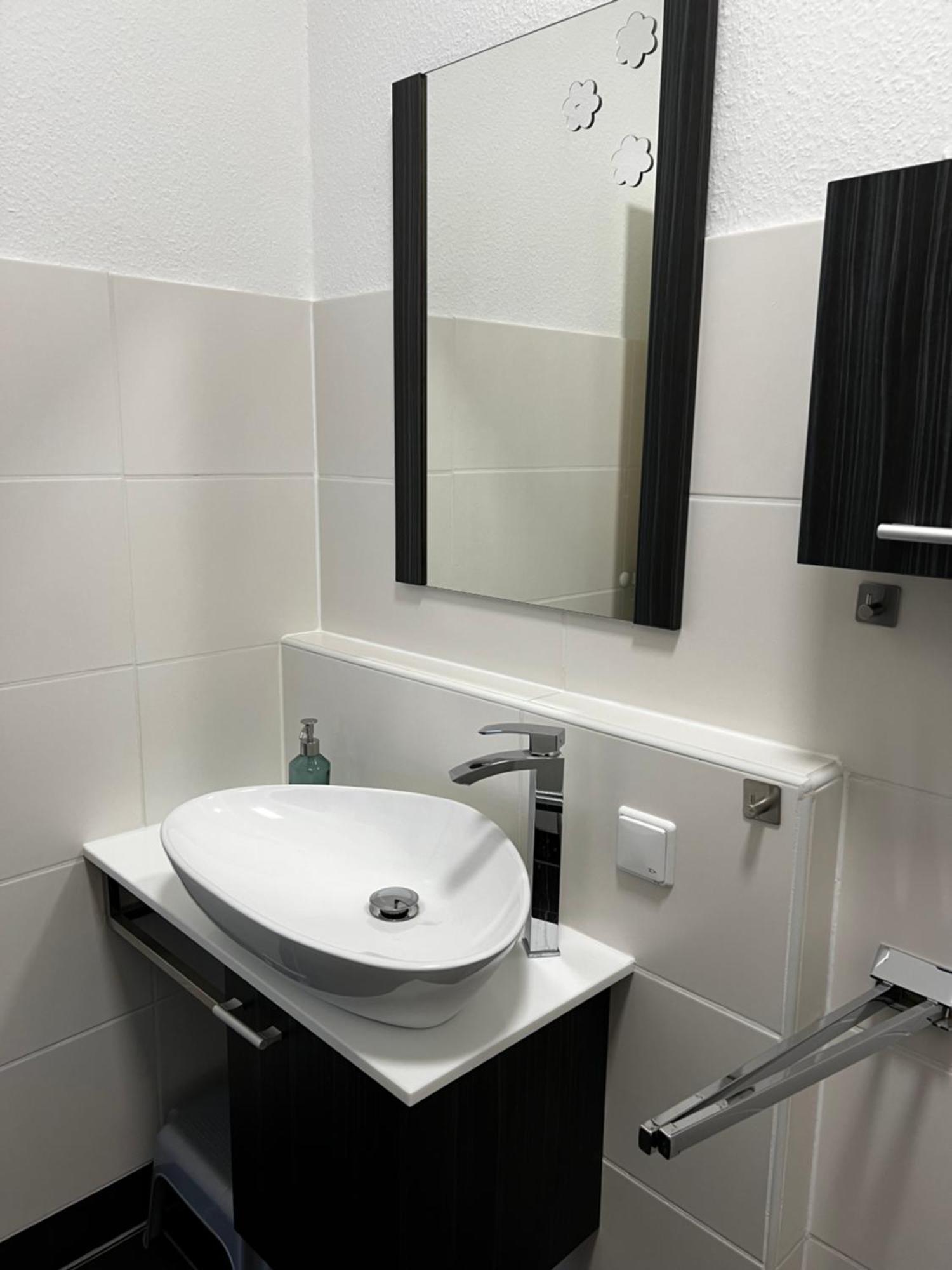 Marlei 6 Apartment Mit 3 Schlafzimmern, Gemuetlichen Wohnbereich, Mit 2 Wcs Markranstädt Exteriör bild